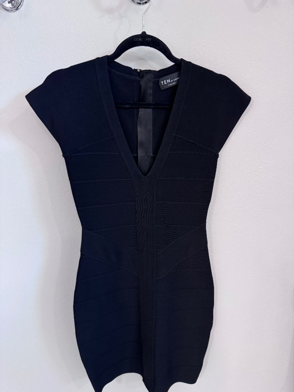 Aritzia|Ten By Babaton
